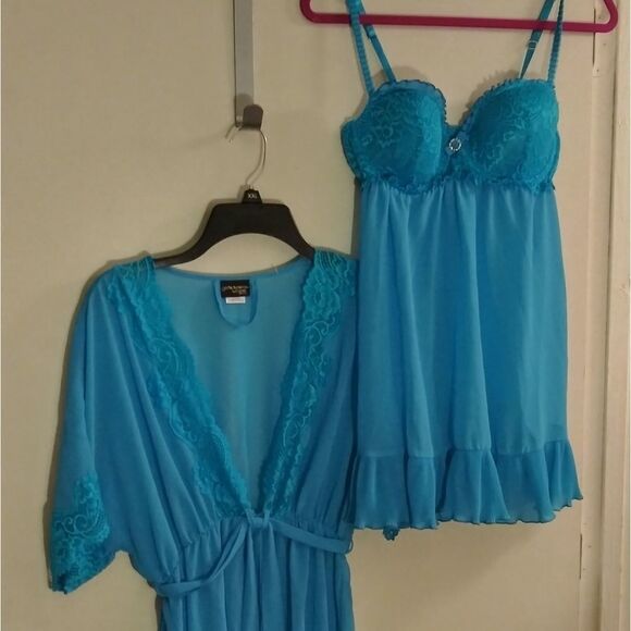 Beautiful Blue 2-piece Lingerie Set, in New Condition Beautiful & Sexy!😉❤️ - Picture 1 of 7